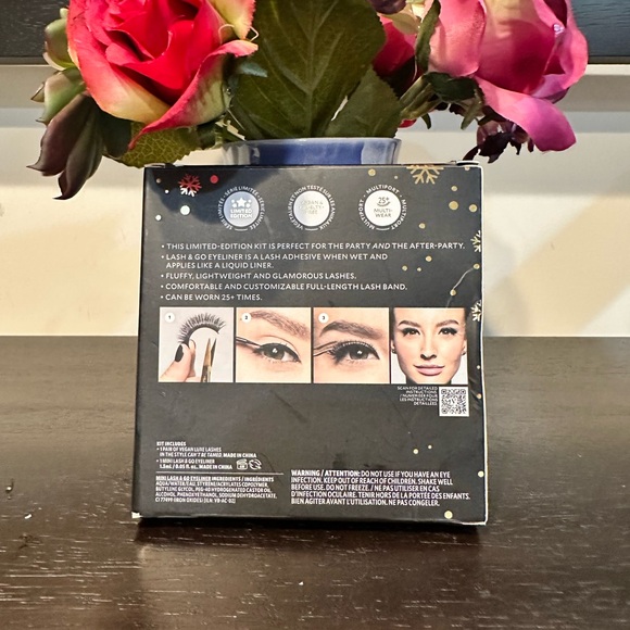 Velour All-Stars Kit with Vegan Lashes - Picture 4 of 6